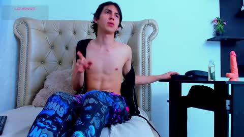 jeanram018 online show from 03-06-25, 12:09