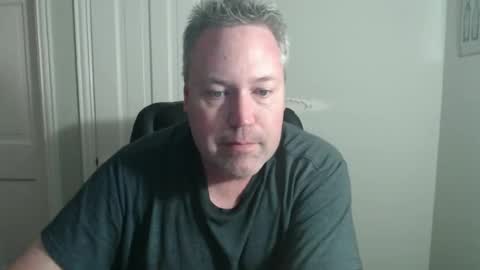Snapshot of jeb5150 chatting on 05-09-26, 04:50 JE online show from 05-09-26, 04:50
