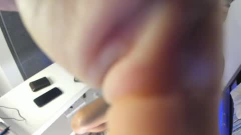Jeanpii01 online show from 06-06-26, 04:01