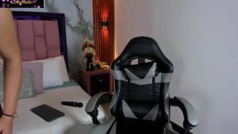 Jeen Taylor online show from 10-04-25, 08:40