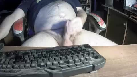 Snapshot of jeff_40962 chatting on 09-16-25, 01:50 Jeffrey Sinclair online show from 09-16-25, 01:50