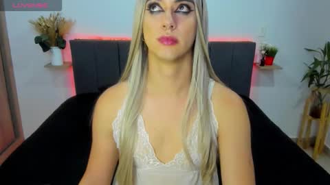  ashley   online show from 11-08-25, 08:25