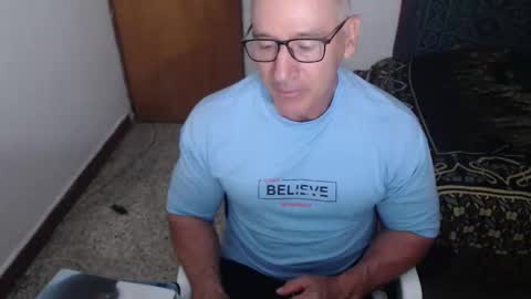 Snapshot of jefmuscletw chatting on 05-31-26, 12:34 brayam online show from 05-31-26, 12:34