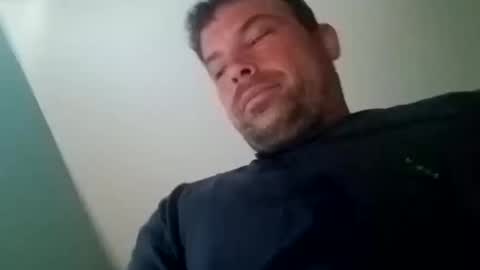 Snapshot of jefrojethro chatting on 02-18-25, 04:15 jefrojethro online show from 02-18-25, 04:15