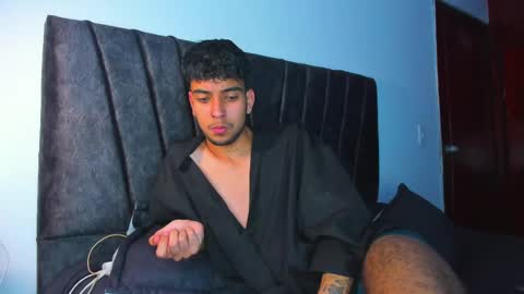 Snapshot of jei_cox chatting on 10-18-25, 12:17 jei online show from 10-18-25, 12:17