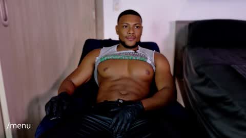 Snapshot of jeicowesst chatting on 03-12-26, 08:26 jeicowesst online show from 03-12-26, 08:26