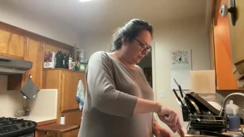 Jelli online show from 12-25-24, 08:07