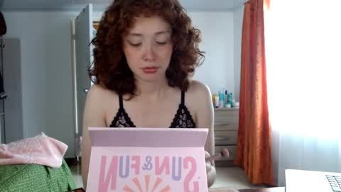 Snapshot of jellyrose chatting on 04-01-26, 07:44 jellyrose online show from 04-01-26, 07:44