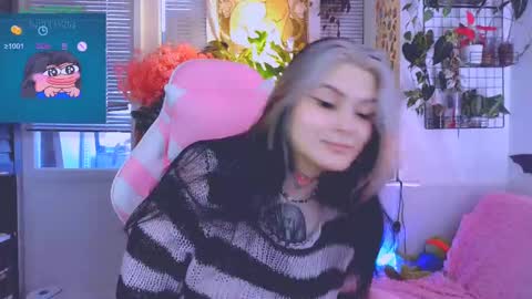 Snapshot of jelyaa chatting on 03-08-25, 12:09 Jelya online show from 03-08-25, 12:09