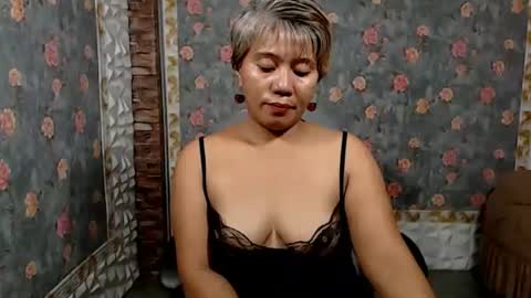 Snapshot of jemm36 chatting on 01-09-25, 01:29 Jem online show from 01-09-25, 01:29