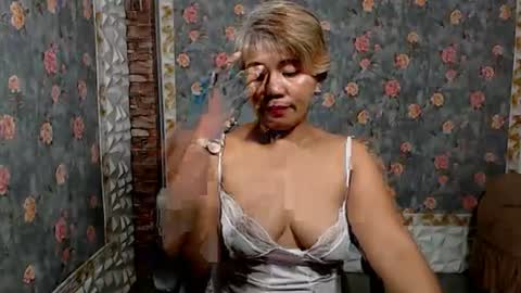 Snapshot of jemm36 chatting on 01-12-25, 11:39 Jem online show from 01-12-25, 11:39