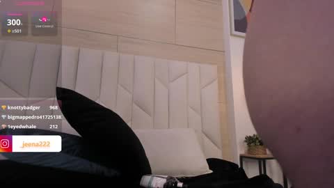 Snapshot of jenaa_ chatting on 01-08-25, 05:59 JEENA online show from 01-08-25, 05:59