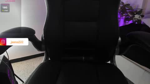 Snapshot of jenaa_ chatting on 02-11-25, 03:18 JEENA online show from 02-11-25, 03:18
