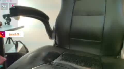 Snapshot of jenaa_ chatting on 02-27-25, 03:05 JEENA online show from 02-27-25, 03:05
