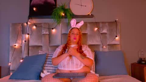 Snapshot of jenacooper__ chatting on 10-25-25, 03:36 Jena online show from 10-25-25, 03:36