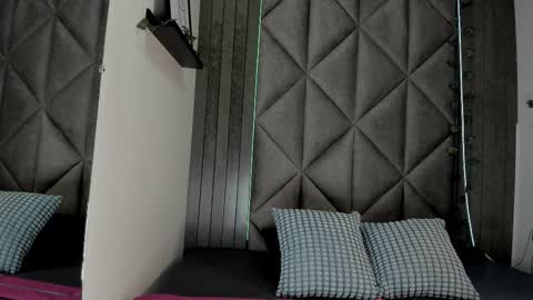 Snapshot of jenacooper__ chatting on 12-19-25, 07:54 Jena online show from 12-19-25, 07:54