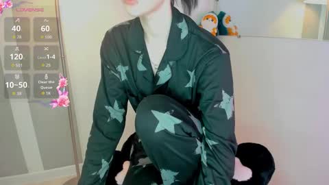 Snapshot of jenayorteg chatting on 11-06-25, 11:11 Molly online show from 11-06-25, 11:11