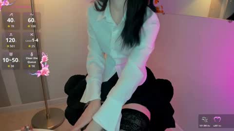 Snapshot of jenayorteg chatting on 11-07-25, 06:46 Molly online show from 11-07-25, 06:46