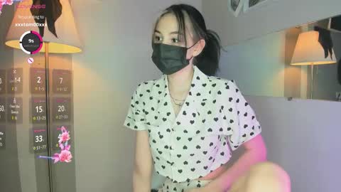 Snapshot of jenayorteg chatting on 12-21-25, 11:34 Molly online show from 12-21-25, 11:34