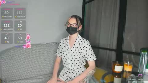 Snapshot of jenayorteg chatting on 02-10-26, 11:31 Molly online show from 02-10-26, 11:31