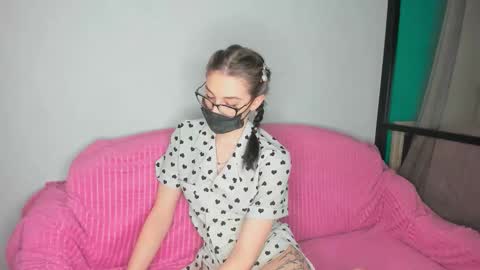 Snapshot of jenayorteg chatting on 03-10-26, 10:59 Molly online show from 03-10-26, 10:59