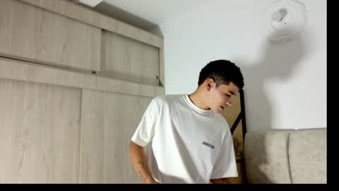 Snapshot of jenfrysuarez chatting on 06-15-26, 11:51 jenfrysuarez online show from 06-15-26, 11:51