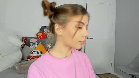 Dolly online show from 12-22-24, 04:27