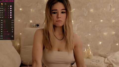 EvaSileZ online show from 11-25-25, 07:08