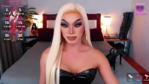 Snapshot of jenifers_body chatting on 07-05-26, 01:01 Queen Jenifer online show from 07-05-26, 01:01