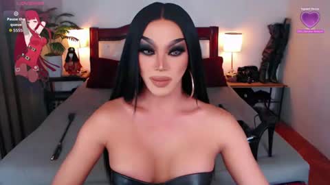 Snapshot of jenifers_body chatting on 07-11-26, 03:09 Queen Jenifer online show from 07-11-26, 03:09