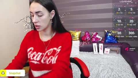 Snapshot of jeniferstone chatting on 12-16-24, 06:10 Kira online show from 12-16-24, 06:10