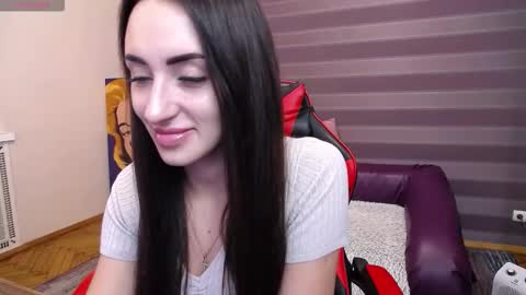 Kira online show from 11-21-25, 07:51