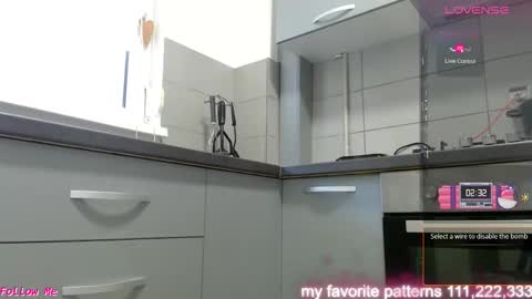 jen online show from 11-19-25, 07:19