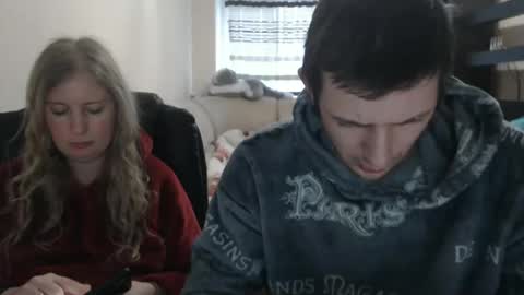 Snapshot of jenisandpeter chatting on 02-13-25, 02:20 JenisAndPeter online show from 02-13-25, 02:20