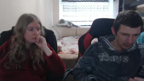 Snapshot of jenisandpeter chatting on 02-14-25, 11:10 JenisAndPeter online show from 02-14-25, 11:10
