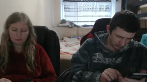 Snapshot of jenisandpeter chatting on 02-15-25, 02:33 JenisAndPeter online show from 02-15-25, 02:33
