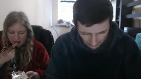 Snapshot of jenisandpeter chatting on 02-16-25, 12:43 JenisAndPeter online show from 02-16-25, 12:43