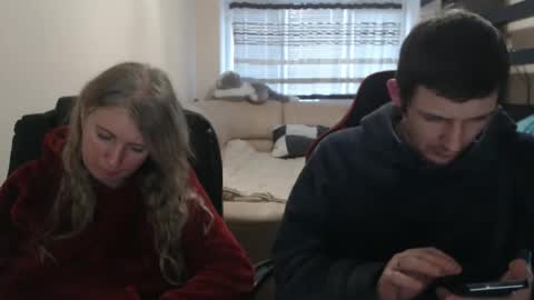 Snapshot of jenisandpeter chatting on 02-17-25, 02:59 JenisAndPeter online show from 02-17-25, 02:59