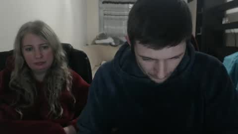 Snapshot of jenisandpeter chatting on 02-17-25, 06:04 JenisAndPeter online show from 02-17-25, 06:04