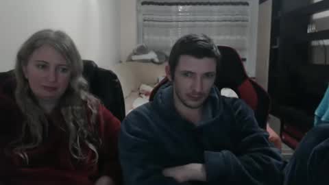 Snapshot of jenisandpeter chatting on 02-17-25, 09:08 JenisAndPeter online show from 02-17-25, 09:08