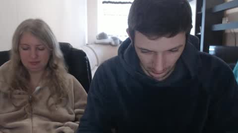 Snapshot of jenisandpeter chatting on 02-18-25, 09:32 JenisAndPeter online show from 02-18-25, 09:32