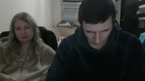 Snapshot of jenisandpeter chatting on 02-20-25, 04:14 JenisAndPeter online show from 02-20-25, 04:14