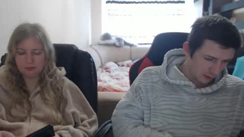 Snapshot of jenisandpeter chatting on 02-22-25, 07:23 JenisAndPeter online show from 02-22-25, 07:23