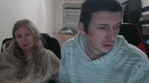 Snapshot of jenisandpeter chatting on 02-23-25, 07:17 JenisAndPeter online show from 02-23-25, 07:17