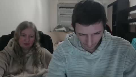Snapshot of jenisandpeter chatting on 02-24-25, 05:20 JenisAndPeter online show from 02-24-25, 05:20
