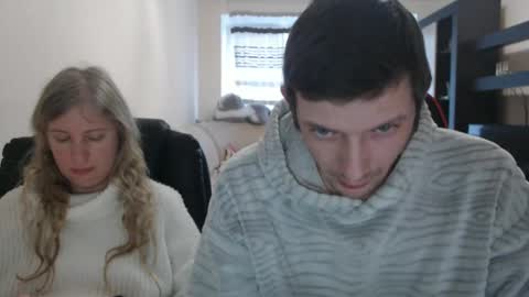 Snapshot of jenisandpeter chatting on 02-27-25, 02:21 JenisAndPeter online show from 02-27-25, 02:21