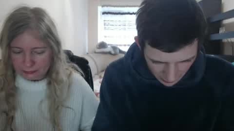 Snapshot of jenisandpeter chatting on 03-01-25, 07:19 JenisAndPeter online show from 03-01-25, 07:19