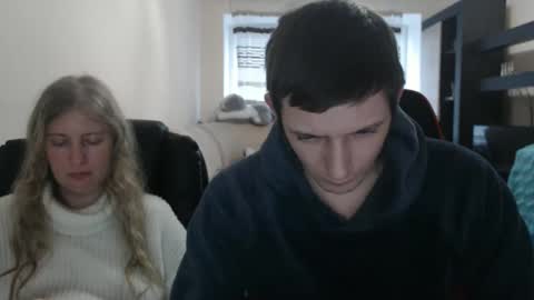 Snapshot of jenisandpeter chatting on 03-01-25, 01:51 JenisAndPeter online show from 03-01-25, 01:51