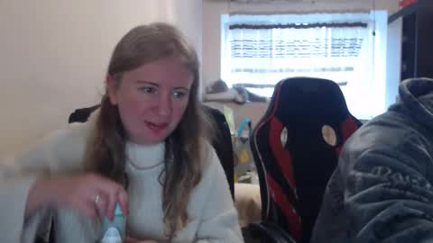 JenisAndPeter online show from 03-05-26, 06:42