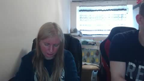 JenisAndPeter online show from 04-26-26, 05:10